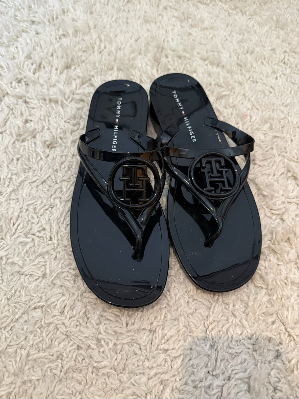 Tommy Hilfiger Glossy Black Logo Thong Sandals